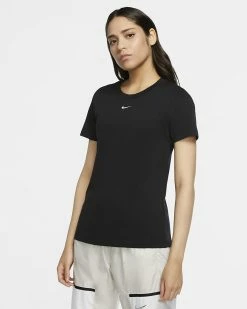 NIKE SPORTSWEAR BLACK