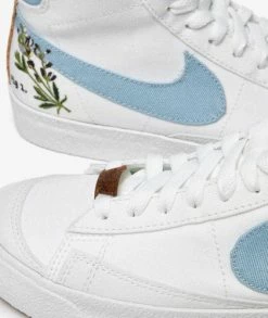 NIKE BLAZER MID 77 SE W