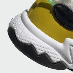 ADIDAS OZWEEGO CREAM WHITE