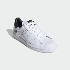 ADIDAS SUPERSTAR
