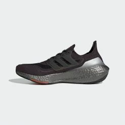 ADIDAS ULTRABOOST 21 SNEAKERS