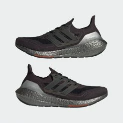 ADIDAS ULTRABOOST 21 SNEAKERS