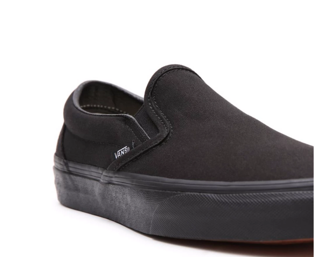 NEW ARRIVALS VANS CLASSIC SLIP-ON 9 NEW ARRIVALS VANS CLASSIC SLIP-ON