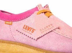 CLARK'S SNEAKERS CLARKS X LEVIS WALLABEE PINK COMBI
